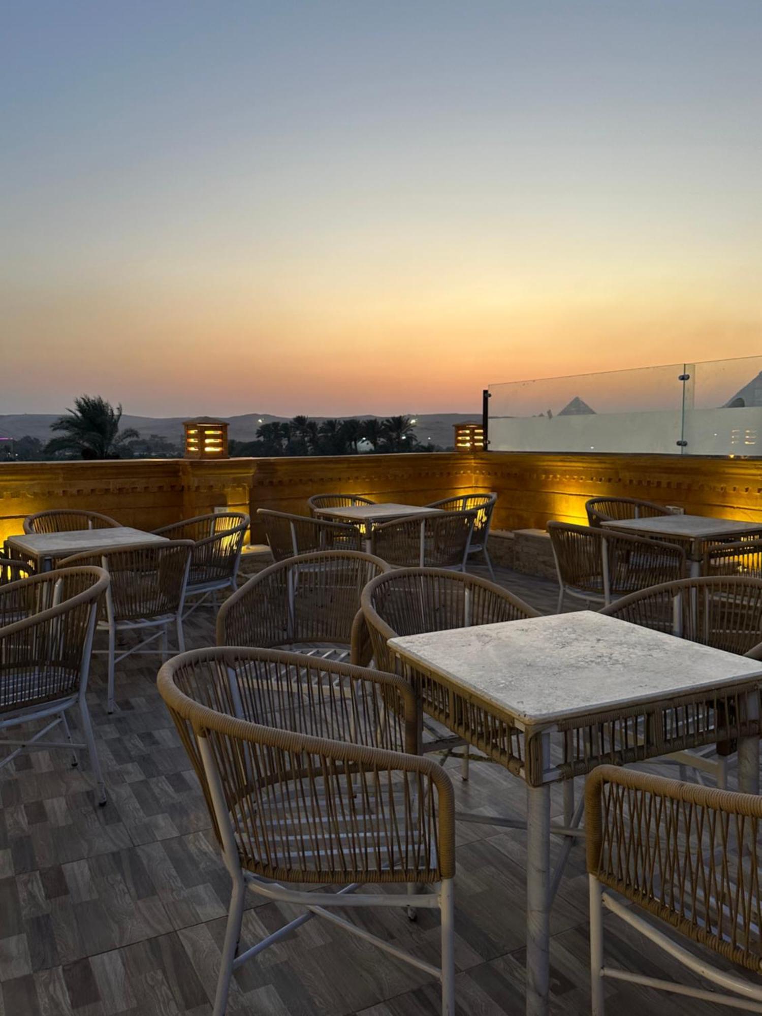 Taj Pyramids View Inn Kafrat al Jabal Exterior photo