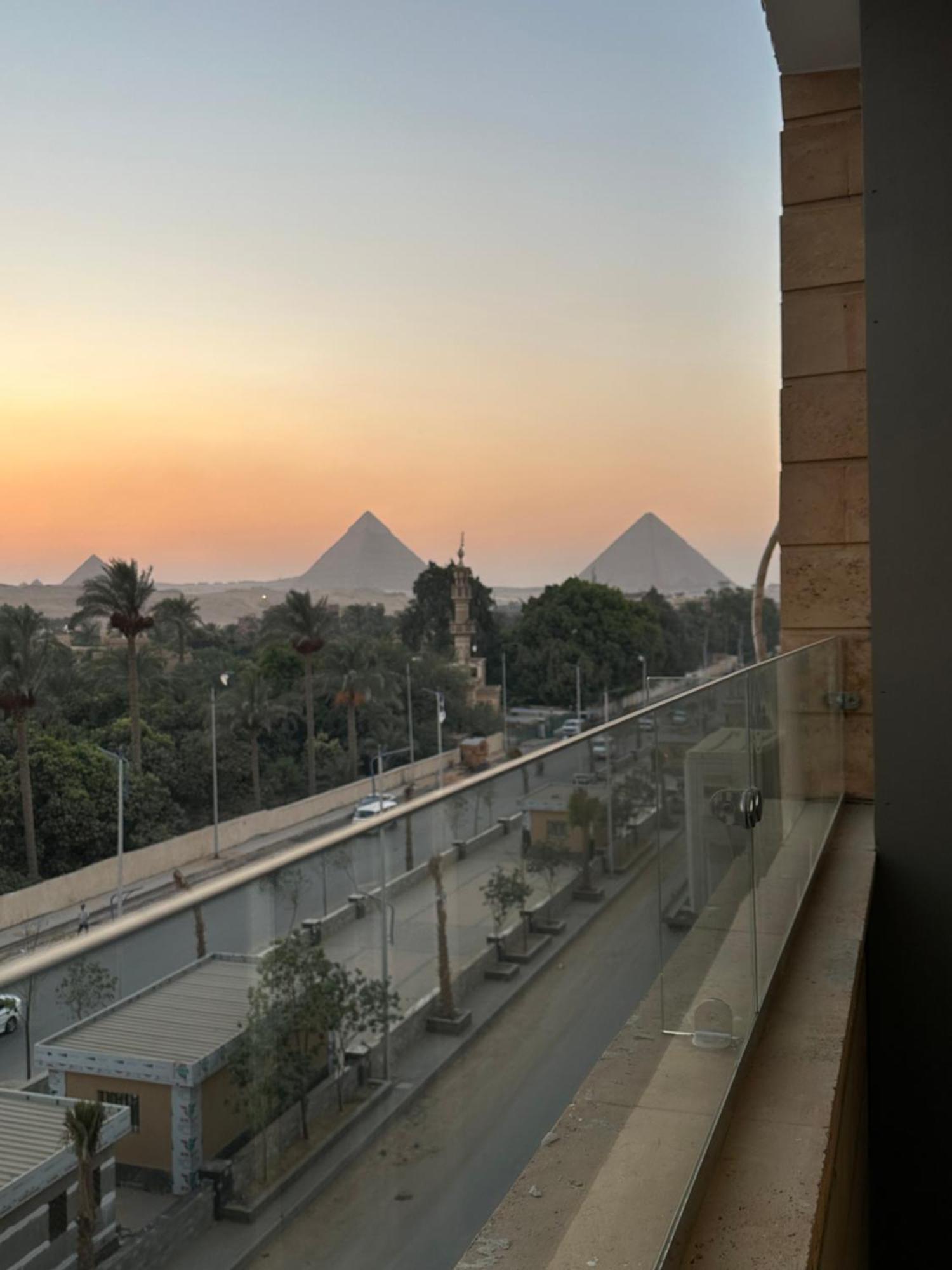 Taj Pyramids View Inn Kafrat al Jabal Exterior photo
