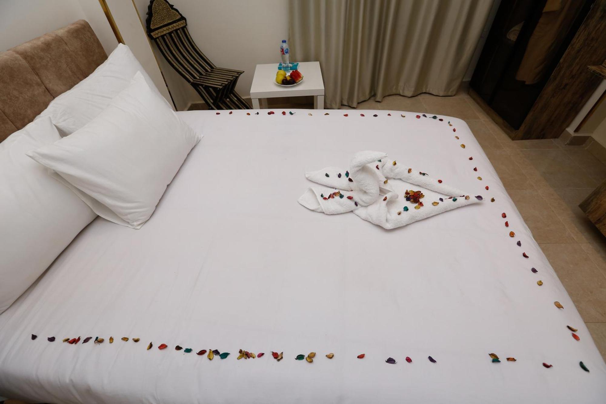Taj Pyramids View Inn Kafrat al Jabal Exterior photo