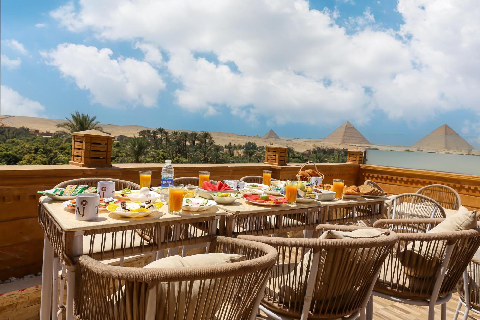 Taj Pyramids View Inn Kafrat al Jabal Exterior photo