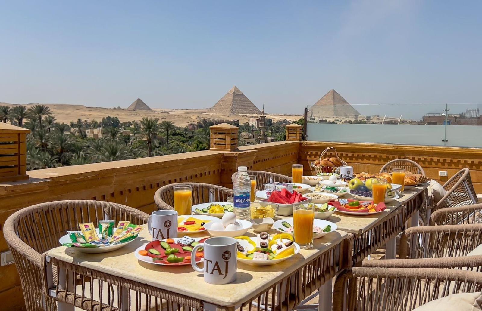 Taj Pyramids View Inn Kafrat al Jabal Exterior photo