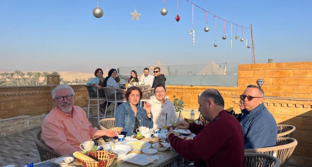 Taj Pyramids View Inn Kafrat al Jabal Exterior photo